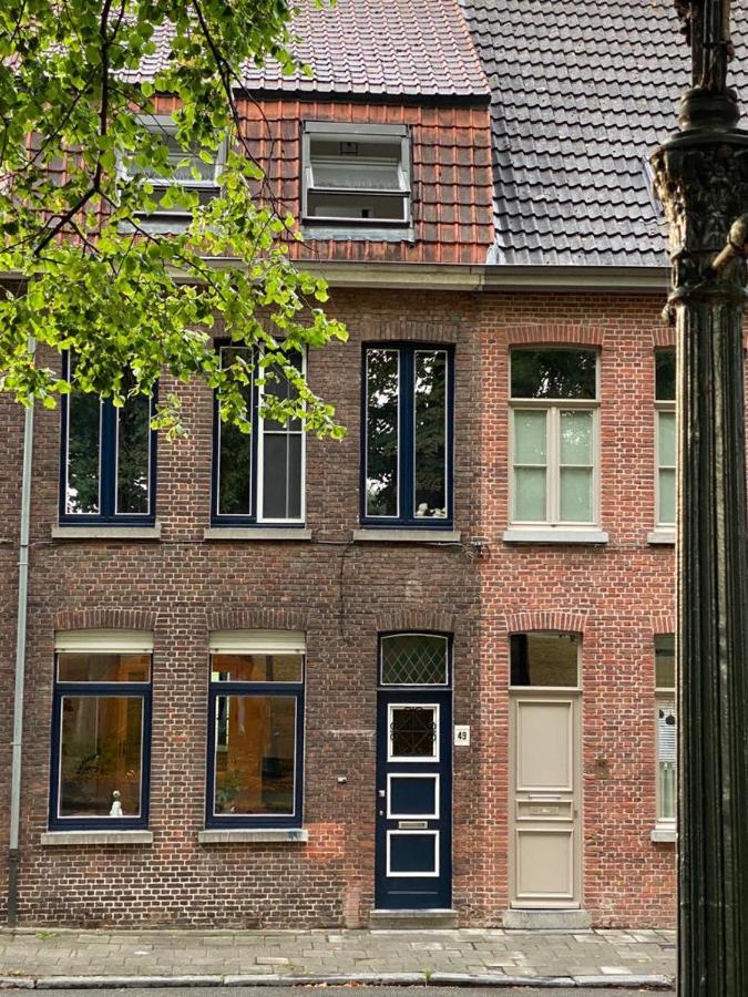 B. * Bruges